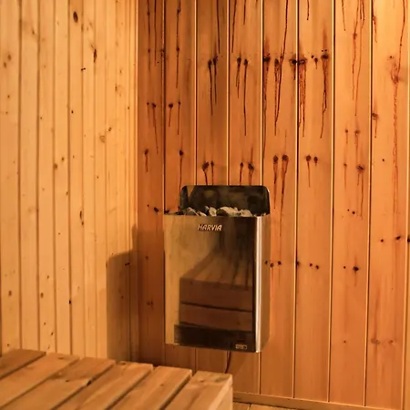 ゲストハウス Bakterhaz Vendeghaz