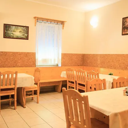 Bakterhaz Vendeghaz ゲストハウス Nagyvisnyó