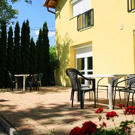 Bakterhaz Vendeghaz * Nagyvisnyó