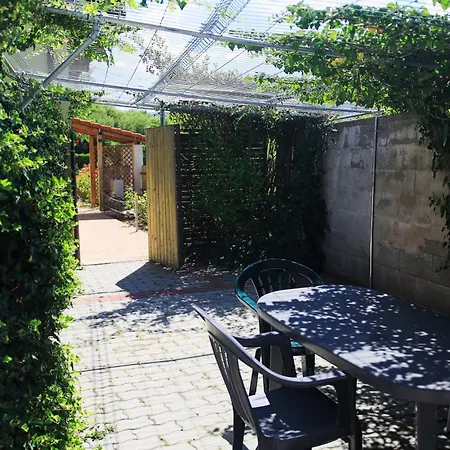 ゲストハウス Bakterhaz Vendeghaz